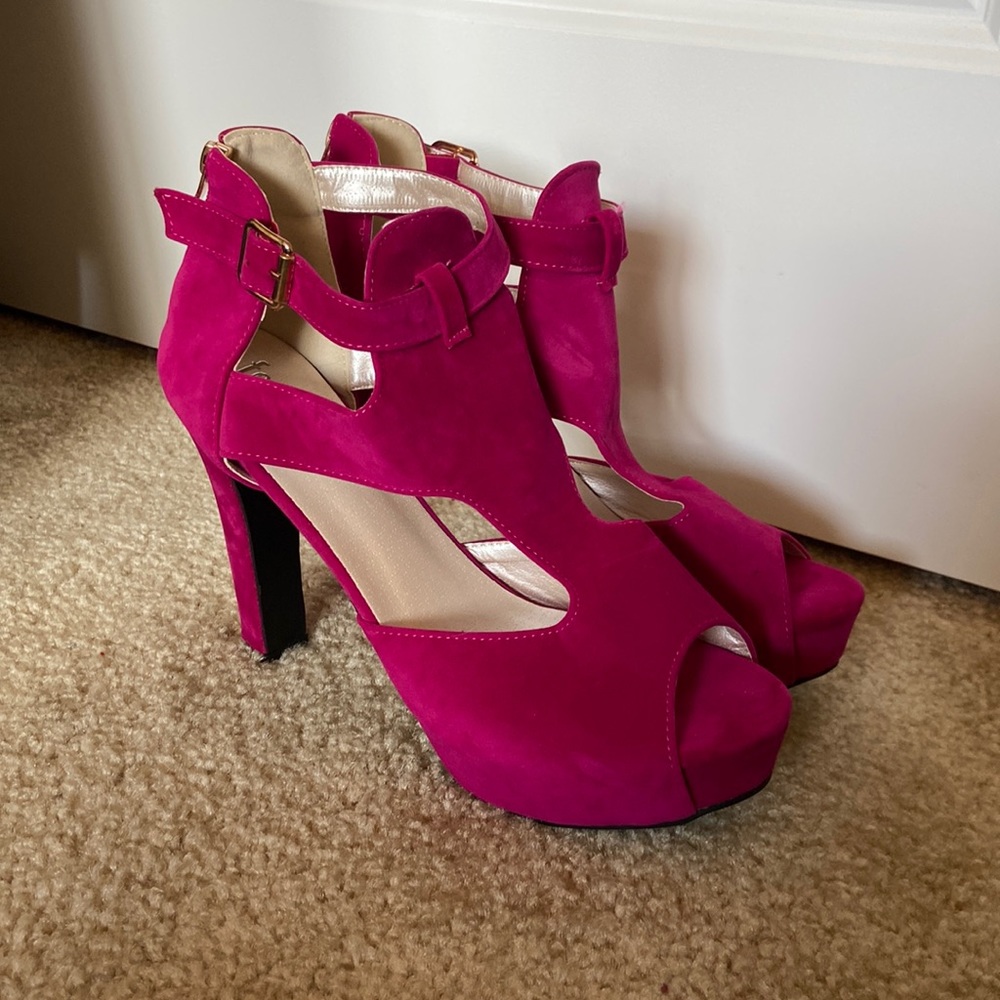pink heels